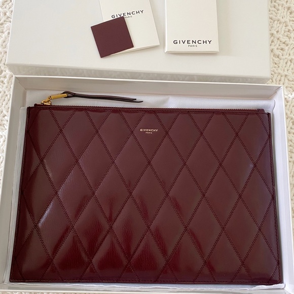 ❌SOLD❌NWT Givenchy Quilted Pouch, Aubergine - Picture 4 of 16
